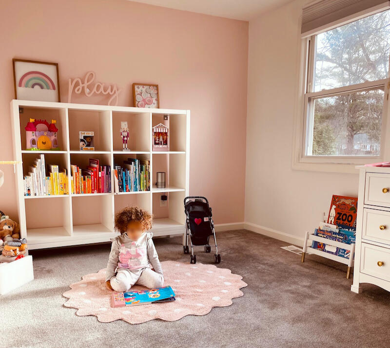 Un cambio de habitación de bebé a habitación de niña es un gran hito. Para los niños, esto no es un simple cambio de habitación, ellos los ven como un símbolo de su crecimiento, y les ayuda a asumir nuevas responsabilidades. Por ejemplo, su madre me dijo q
